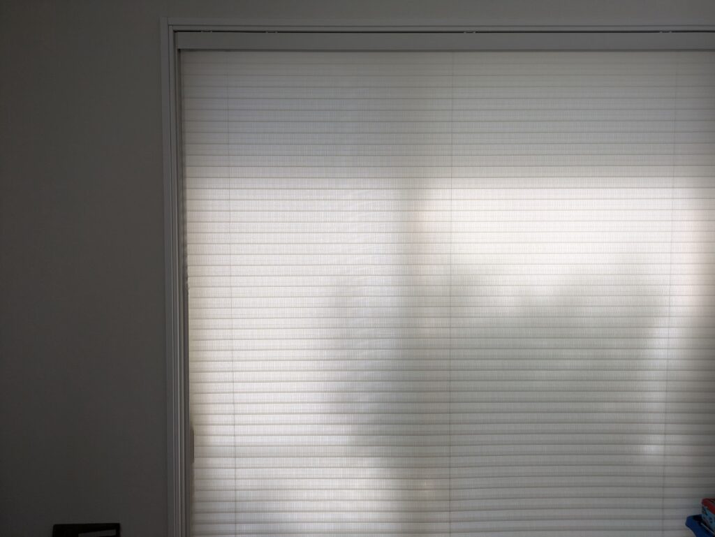 ハニカムシェード