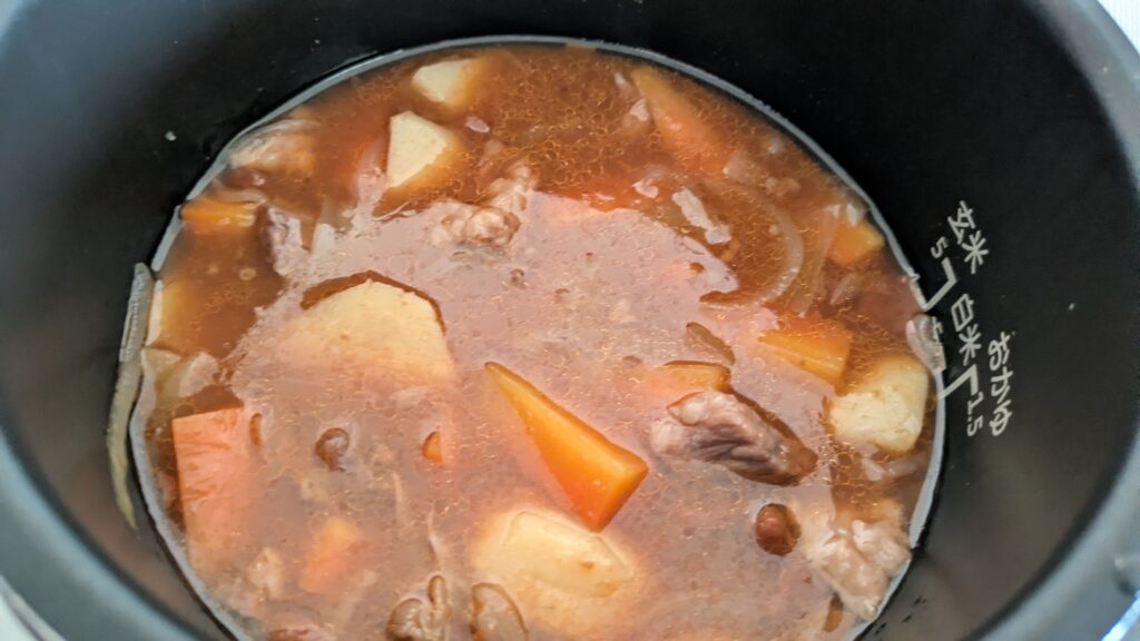 ビーフシチュー